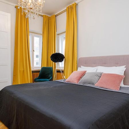Apartment Peegel In City Center Free Parking Tallinn Exterior photo