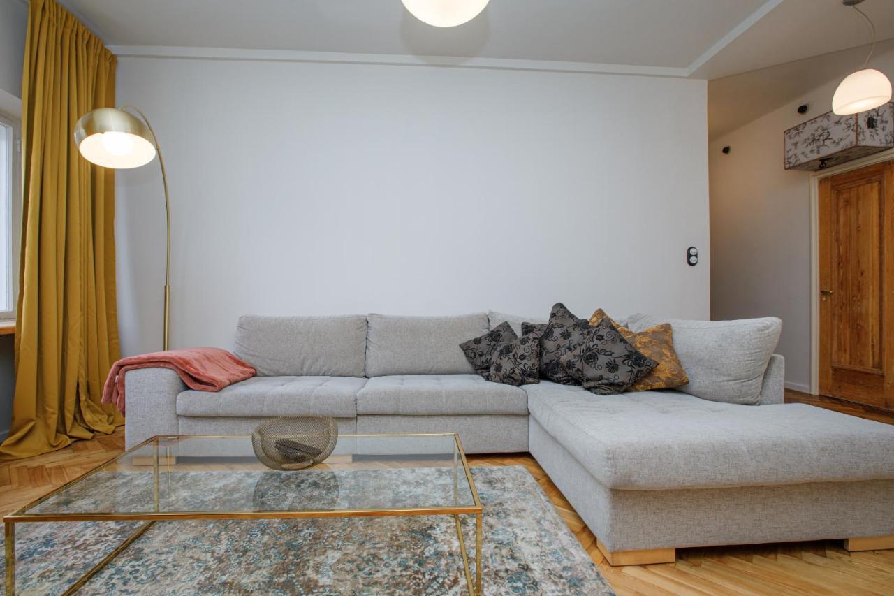 Apartment Peegel In City Center Free Parking Tallinn Exterior photo