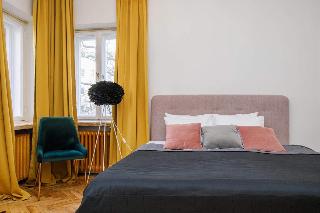 Apartment Peegel In City Center Free Parking Tallinn Exterior photo