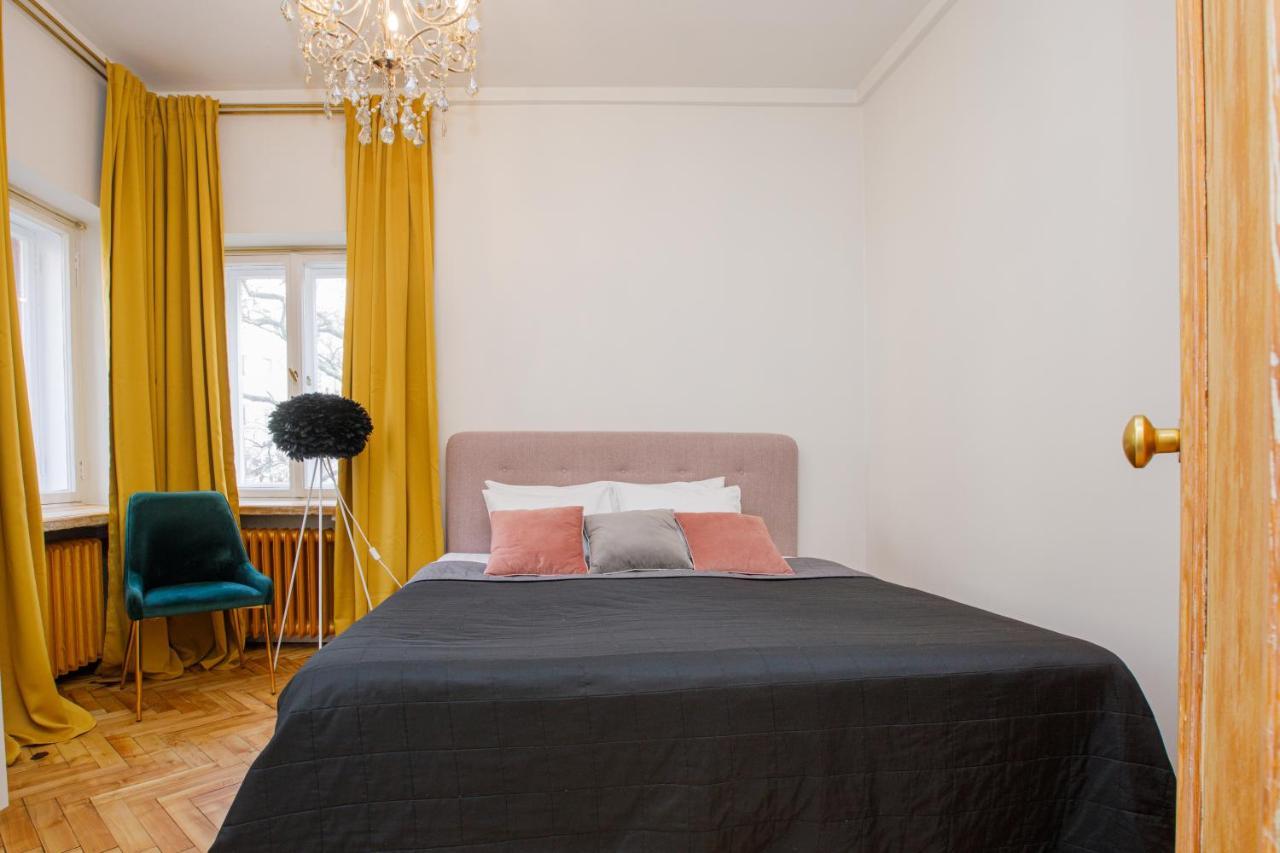 Apartment Peegel In City Center Free Parking Tallinn Exterior photo